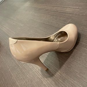 tan madden girl heels